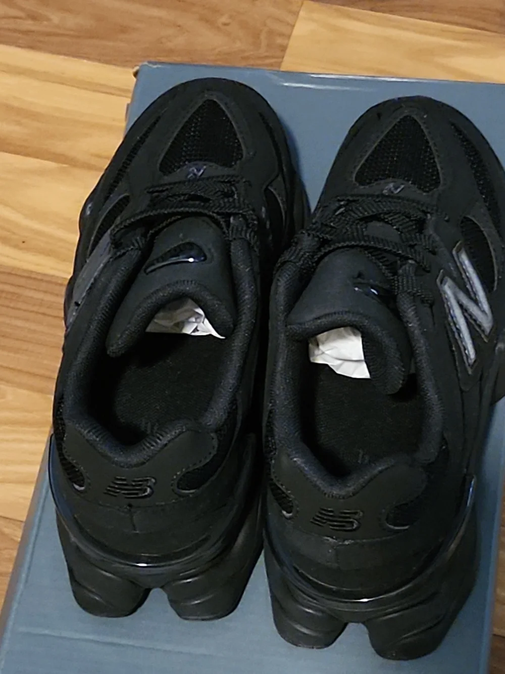 size 2 youth New Balance Boys 9060 Triple Black Mesh Black NEW with box